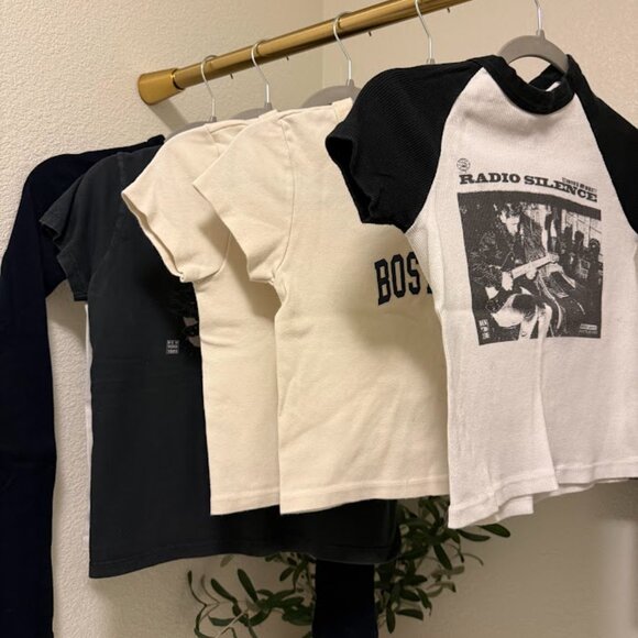 Brandy Melville Switzerland Baby Tee One Size - Picture 4 of 4